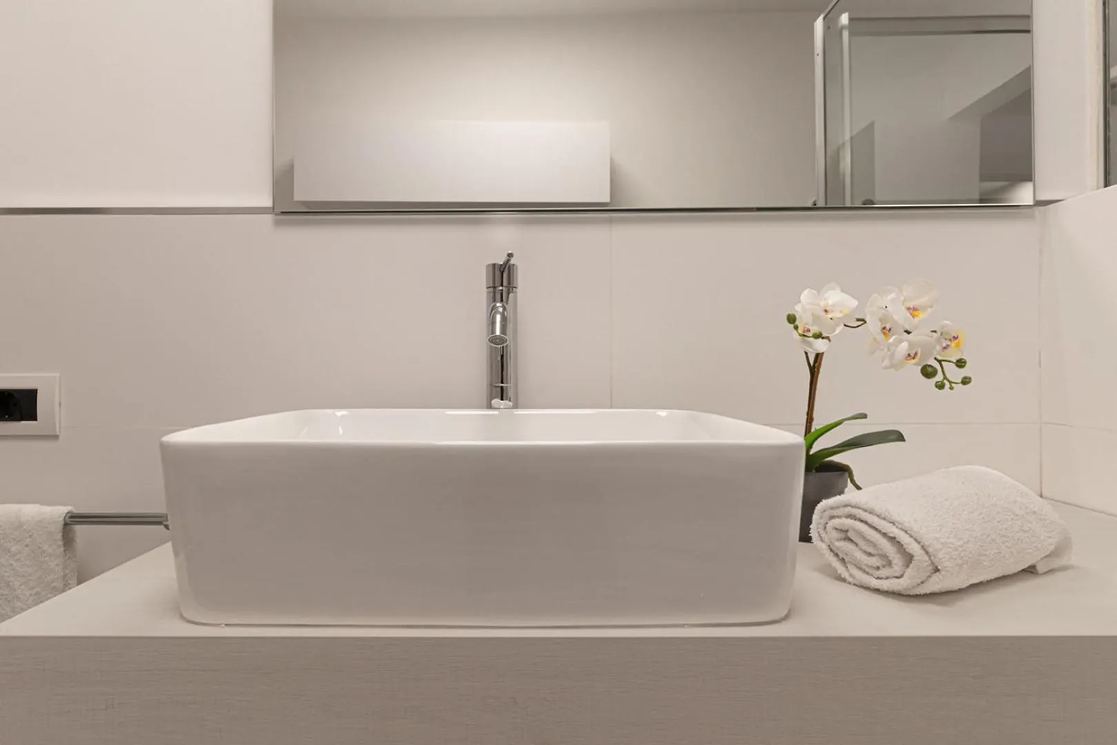 Repubblica Luxury Loft By Lionhost Apartment Milan 0*,  Italy